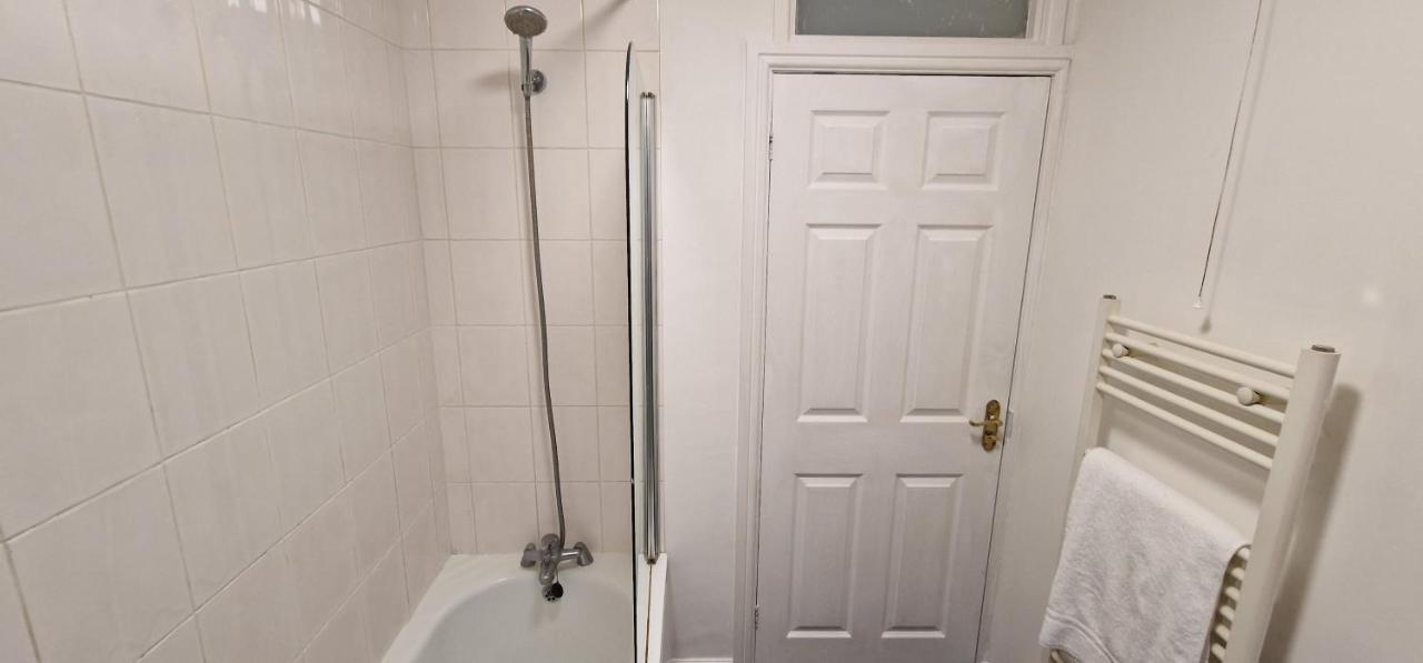 Self Check In Apartment Донкастер Экстерьер фото